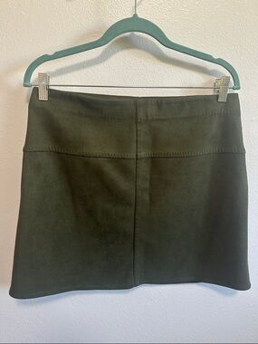 Max Studio Olive Green Suede-Look Mini Skirt